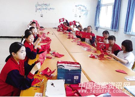 玩游戏、喝咖啡、学反诈……这场接地气的活动挺吸睛